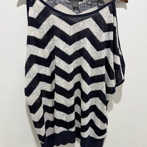 Suzy Shier Off-the-Shoulder Chevron Sweater - Navy and White